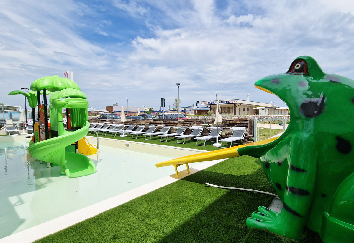 media.Piscina_ClubFamilyHotel