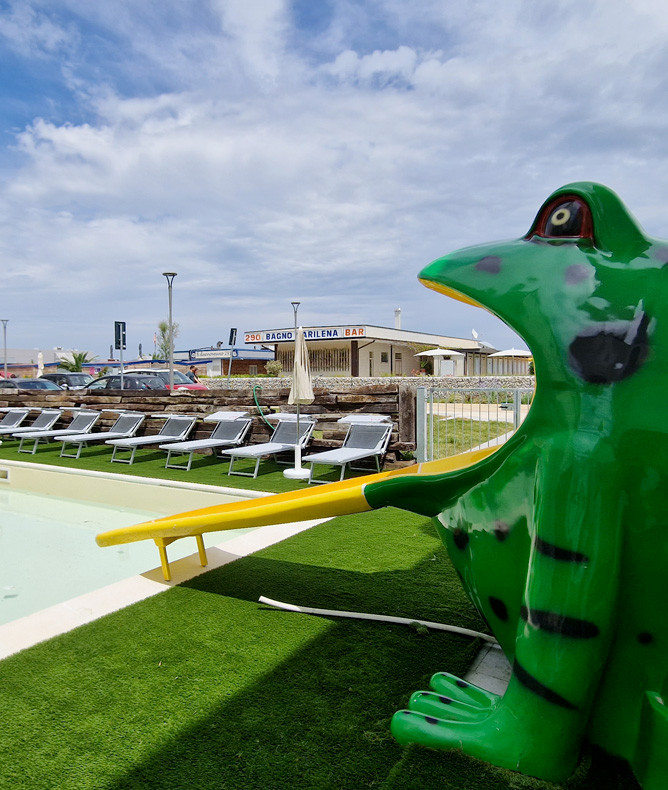 media.Gallery_Piscina4_-CFHVillageMilanoMarittima