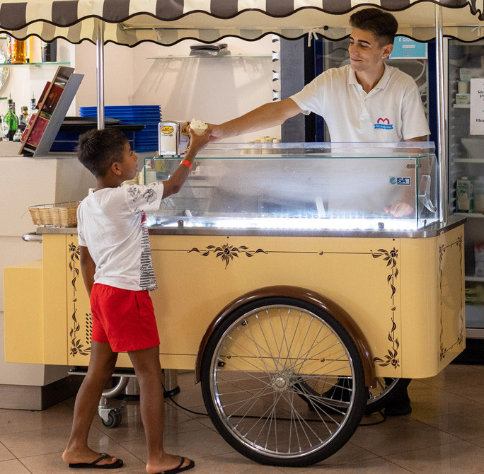 media.Servizi-Gelato-CFH-Village-Milano-Marittima